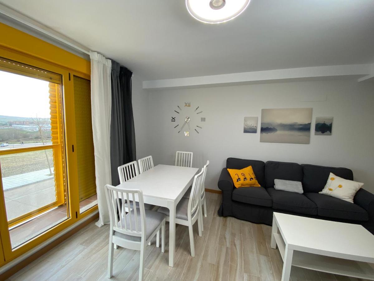 Apartamento Nuevo, Accesible Y Con Piscina !!! Lägenhet Salamanca Exteriör bild